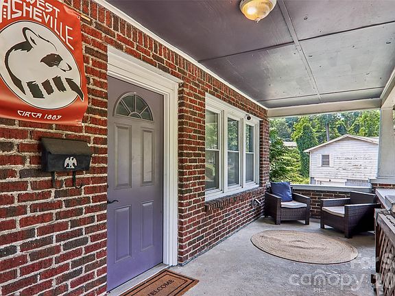 3rd image of 276 State St