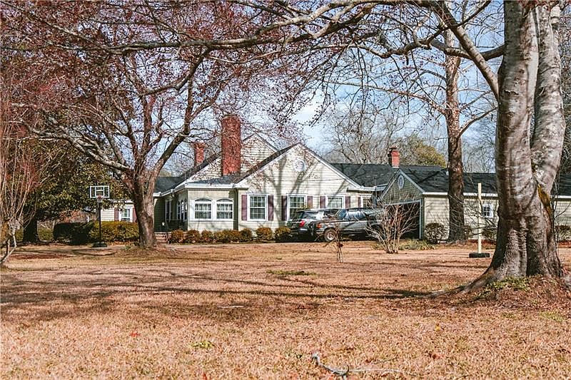 305 Goolsby St, Hurtsboro, AL 36860 MLS E97674 Zillow