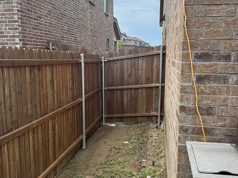 528 Lake Erie Dr — Photo 9