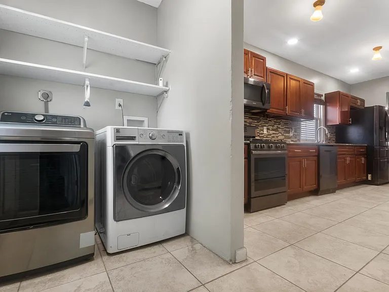 271 Cator Ave #1 — Photo 15