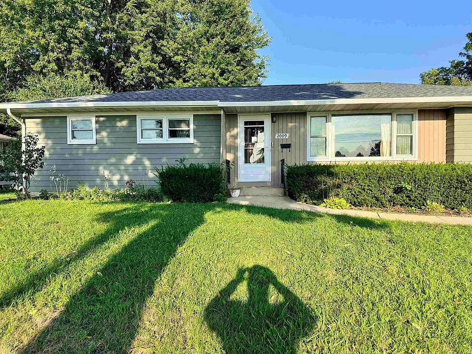 2009 Portage Rd
