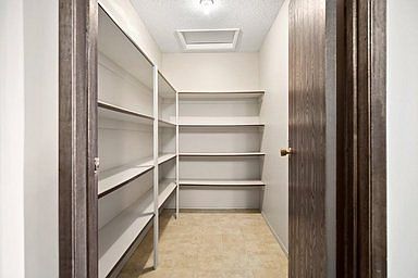 5th image of 1505 McKercher Dr #4