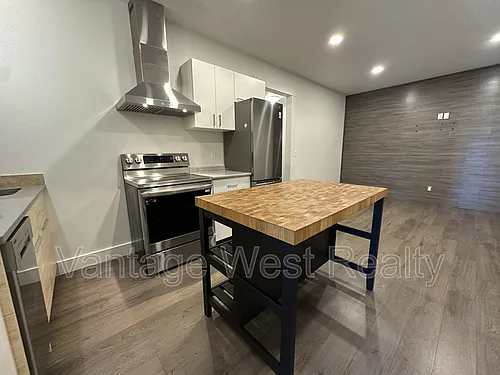 889B Mount Ida Dr Photo 1