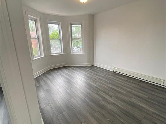 5th image of 3303 Cruger Ave