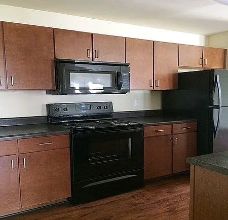 1464 E. Cheatham St. — Photo 2