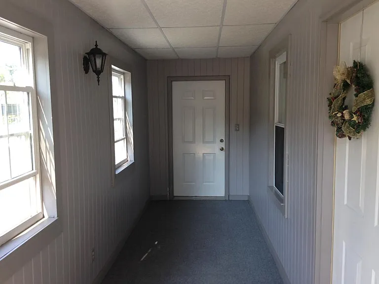 685 1st Ave #2 — Photo 7