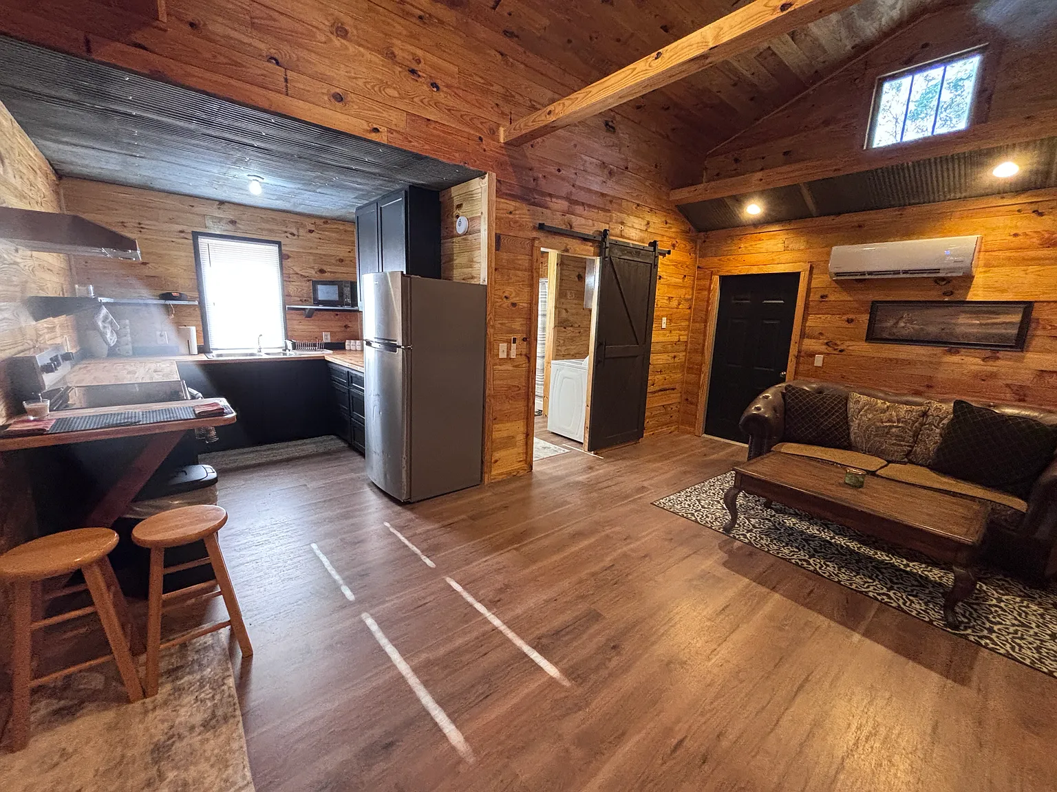 2 bed, $2,300 — Photo 2