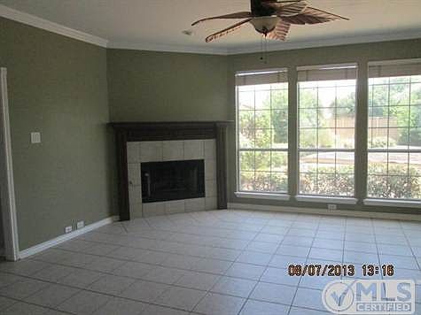 5th image of 3824 Grandview Dr