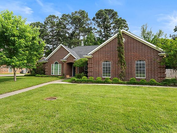 3rd image of 2705 Landon Ln