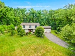 12 Denim Dr, Wappingers Falls, NY 12590