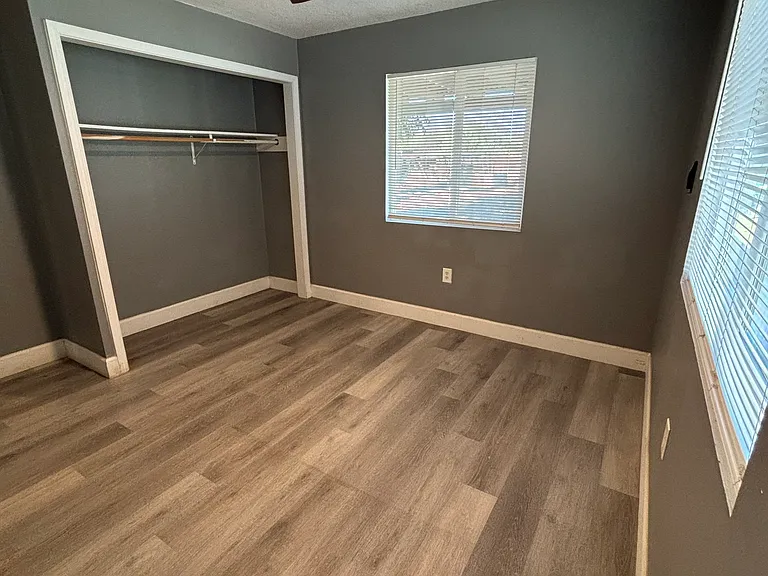 1000 Delfino Ln — Photo 9