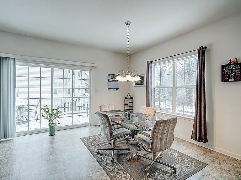 458 Jacobsen Dr #1 — Photo 11