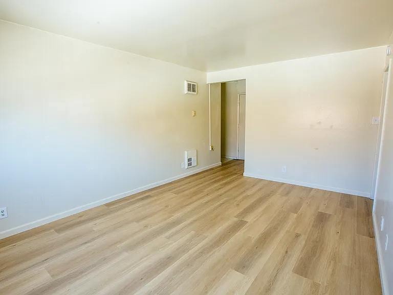 1605 8th Ave #205 — Photo 8