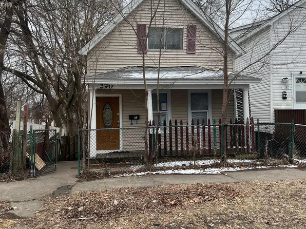 290 Stinson St, Saint Paul, MN 55117