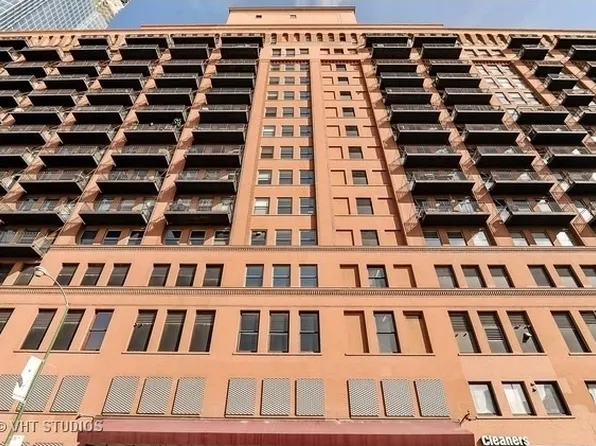 165 N Canal St APT 519, Chicago, IL 60606