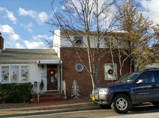 155 Lawson Ave, East Rockaway, NY 11518