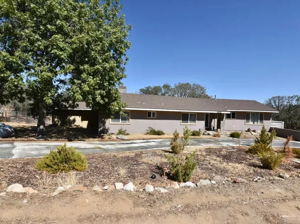 21609 Indian Wells Dr, Tehachapi, CA 93561