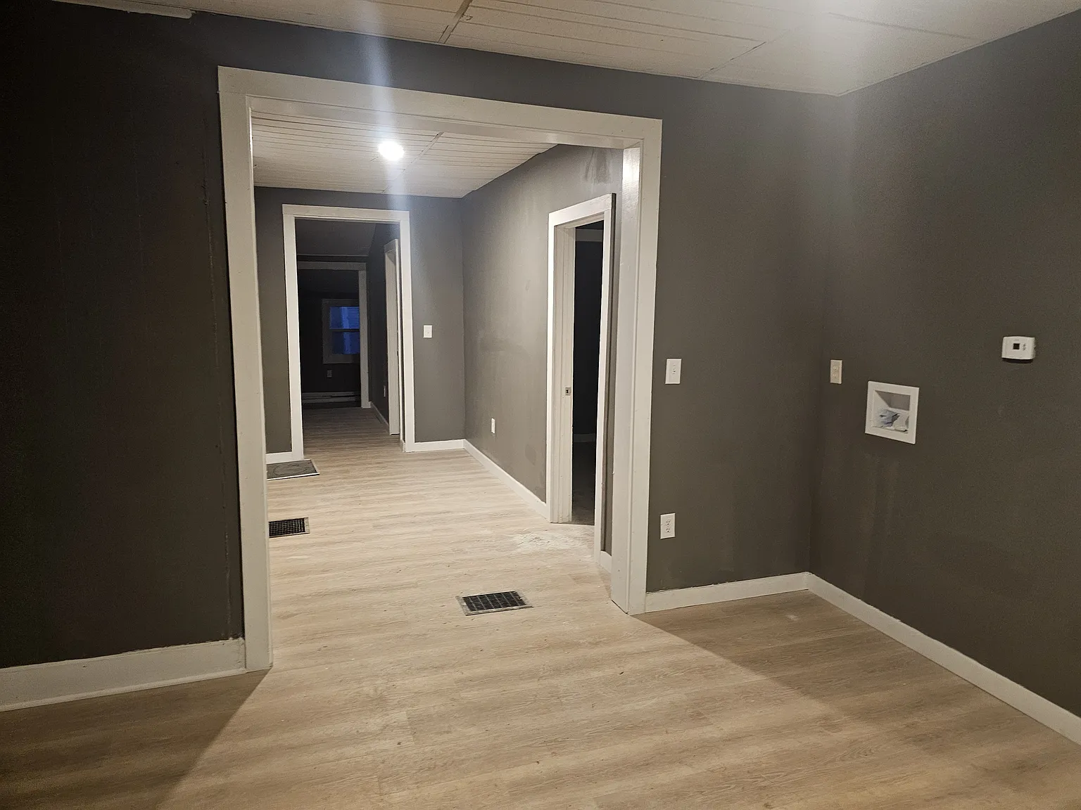 3 bed, 1350 sqft, $1,650 — Photo 3