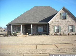 1740 Robertson Place Dr, Hernando, MS 38632