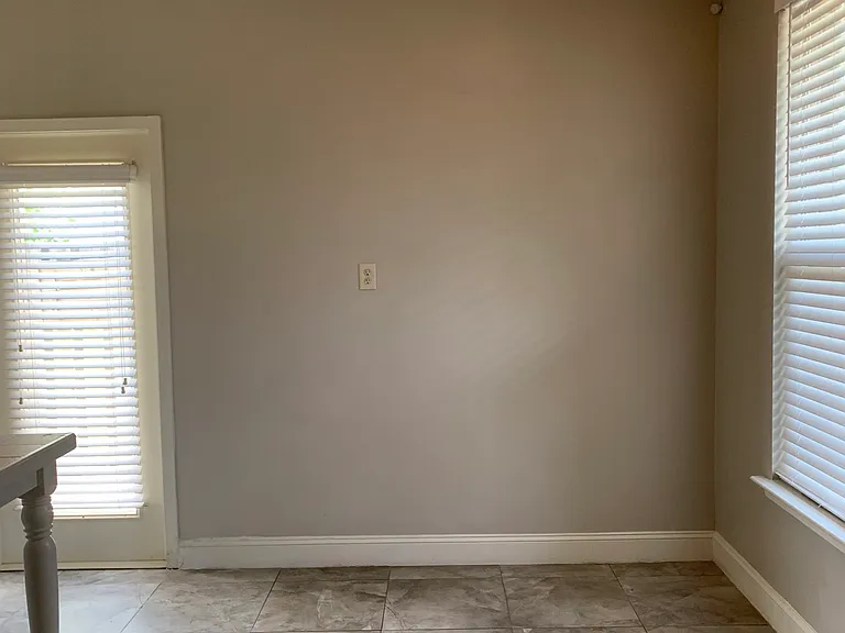 1032 Washington Dr — Photo 6