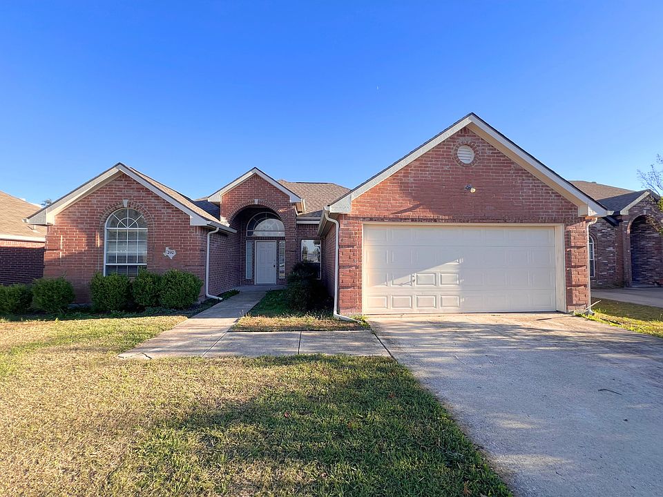 1st image of 292 Beech Dr