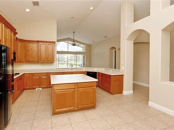 5th image of 27539 Pine Point Dr
