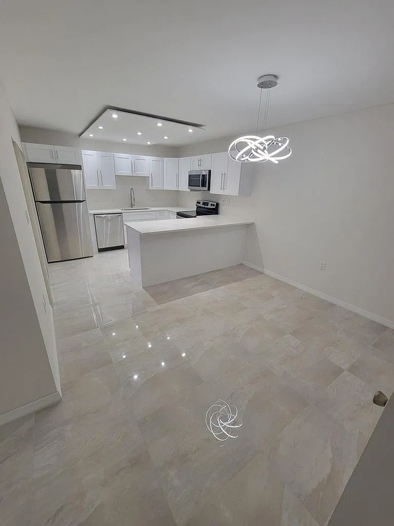 2 bed, 1236 sqft, $2,700 — Photo 1
