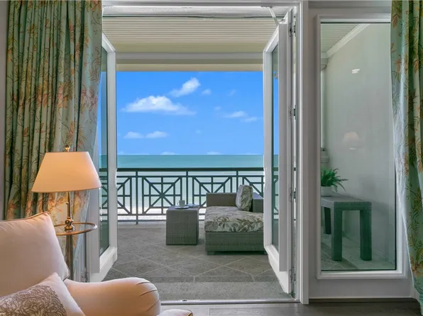 60 Beachside Dr APT 301, Orchid, FL 32963