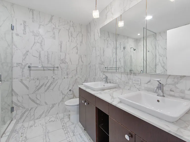 212 E 57th St #3A — Photo 11