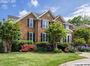 1502 Black Hall Ln SE, Decatur, AL 35601