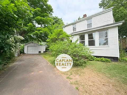 150 Crescent St — Photo 21