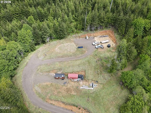 2nd image of 301 Upper Nestucca River Rd