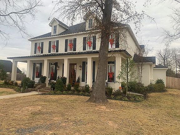 2nd image of 1442 Suwannee Ln