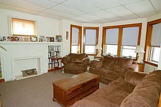 5th image of 1839 Gunderson Ave