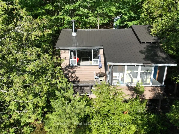 10689 Kawagama Lake Rd, Algonquin Highlands, ON P0A 1E0