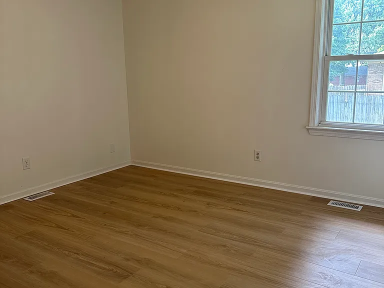 197 Kimberly Dr — Photo 10
