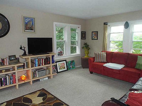 5th image of 1110 Filmore Avenue #4