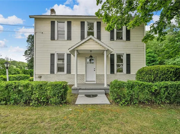35 Hughes St, New Ringgold, PA 17960