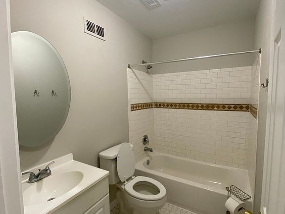 2nd image of 3624 S Lakewood Dr