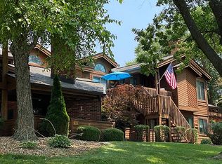 1602 Hemingway Ln, Weldon Spring, MO 63304