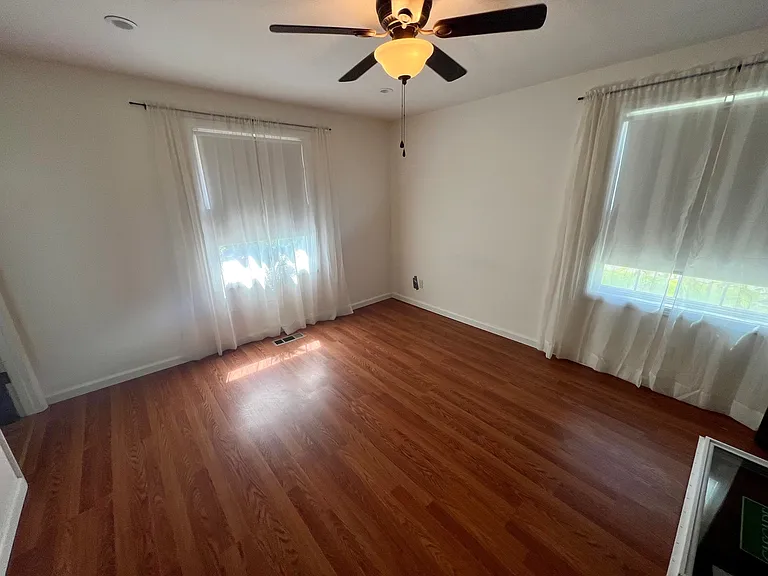 2570 Aztec Ave — Photo 8