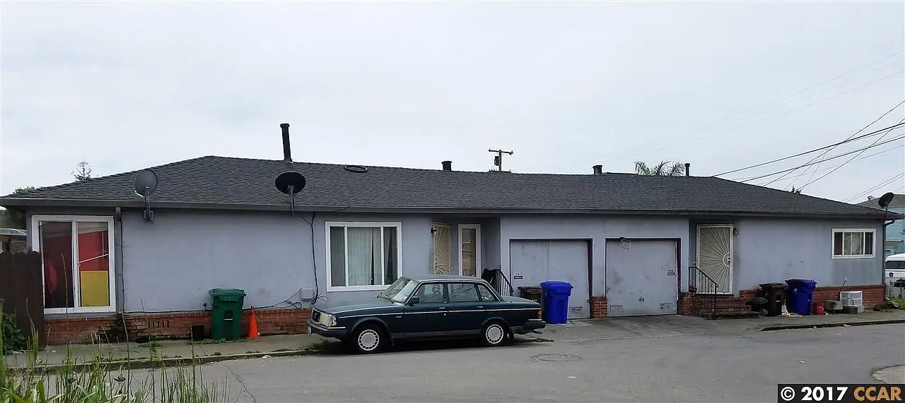 2000 Grant Ave photo 1