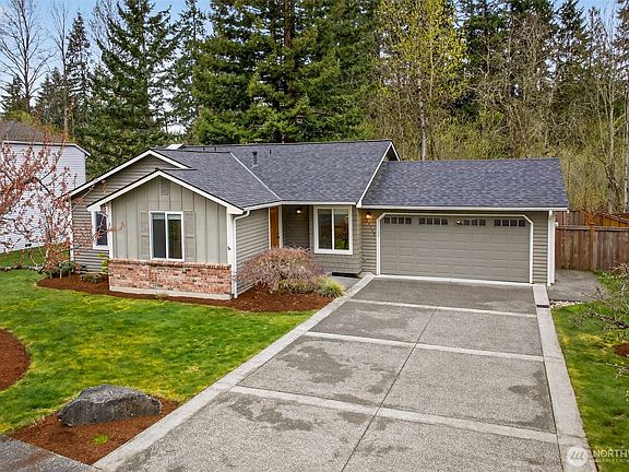 3rd image of 17718 NE 137th Court
