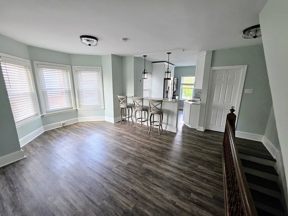 315 Washington Ave #2