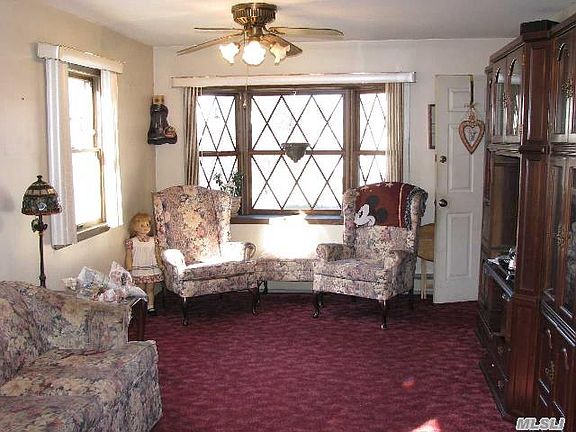 2nd image of 316 Audley Ct