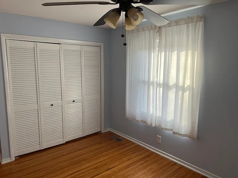 Upstairs bedroom 3