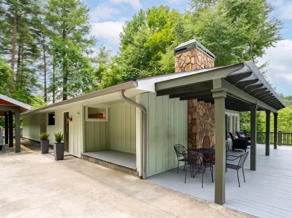 60 Owen Mountain Road, Glenville, NC 28736