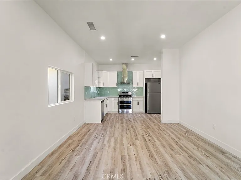 10730 Strathern St — Photo 5