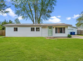 5698 McGrandy, Saginaw, MI 48601
