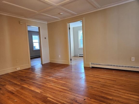 3rd image of 22 Voses Ct Floor 1